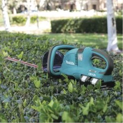 Makita Taille-haie Sans Fil - 36 V Li-ion - 55 Cm - Sans Batterie Ni Chargeur - 5,1 Kg -Jardin Plantes Magasin 6362cc78b69d12.30186672