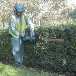 Makita Taille-haie Sans Fil - 36 V Li-ion - 55 Cm - Sans Batterie Ni Chargeur - 5,1 Kg -Jardin Plantes Magasin 6362cc78b9b3d5.22321061